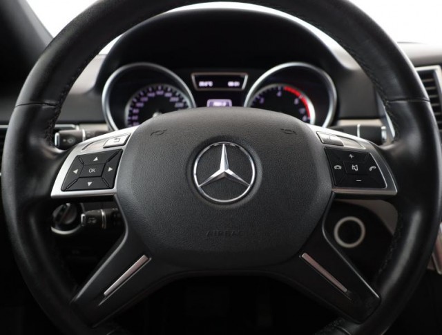 Mercedes-Benz ML  ML 350 BlueTEC 