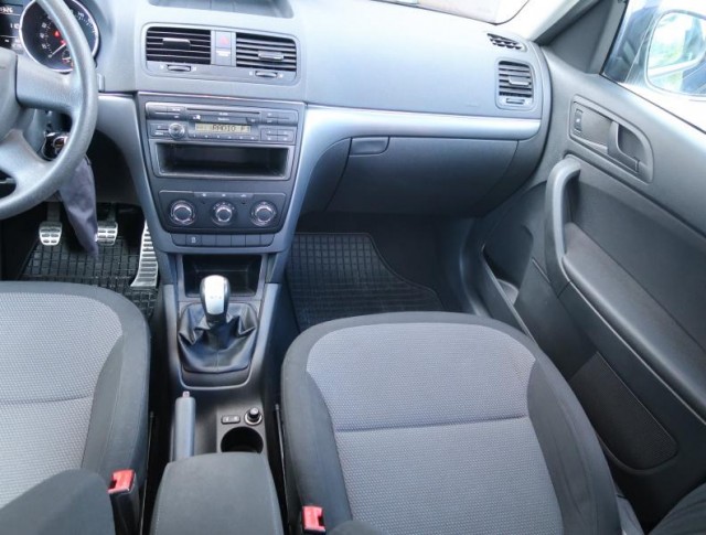 Škoda Yeti  1.2 TSI Active