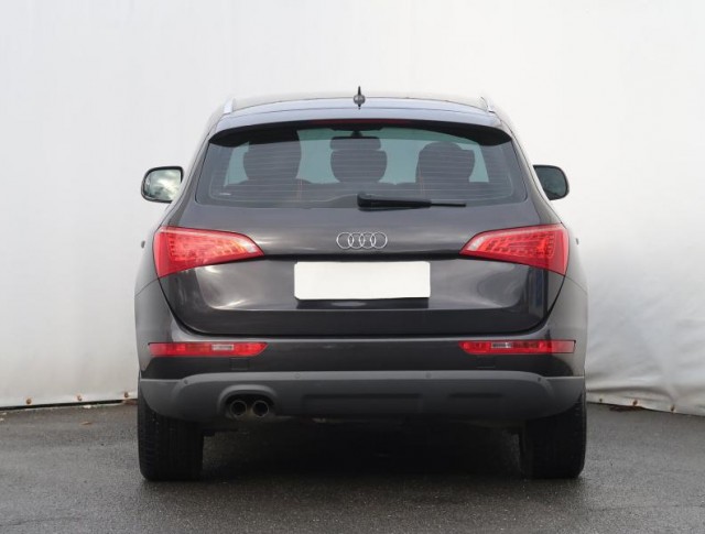 Audi Q5  2.0 TDI 