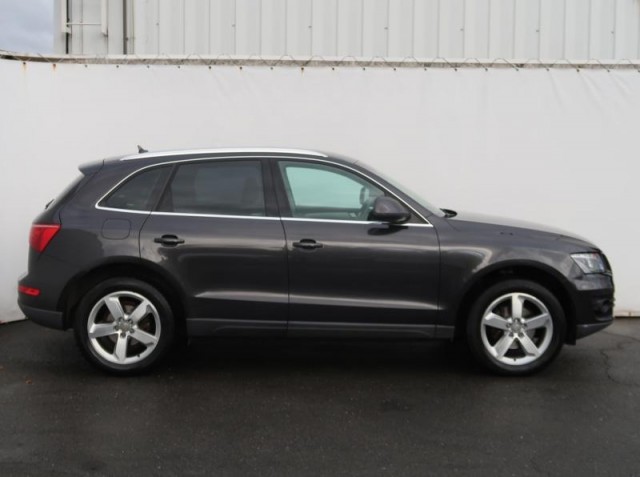 Audi Q5  2.0 TDI 