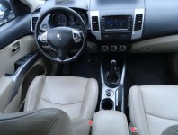 Peugeot 4007  2.2 HDI 