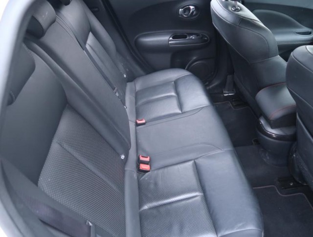 Nissan Juke  1.6 DIG-T Tekna