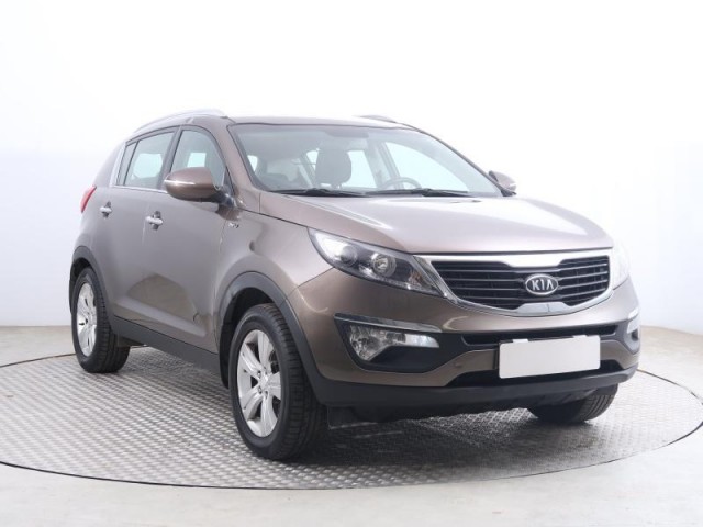 Kia Sportage  2.0 CVVT 