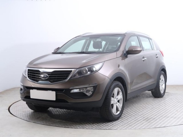 Kia Sportage  2.0 CVVT 