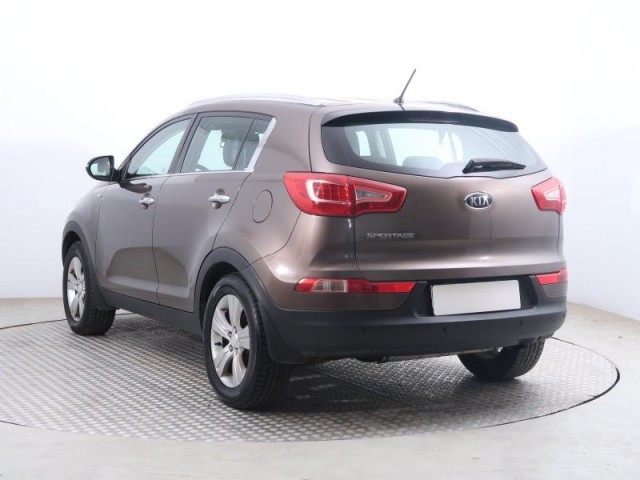 Kia Sportage  2.0 CVVT 