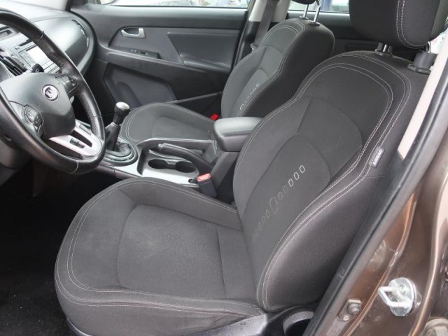 Kia Sportage  2.0 CVVT 