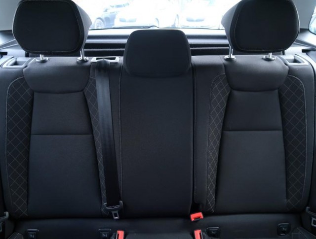 Škoda Karoq  1.5 TSI Ambition