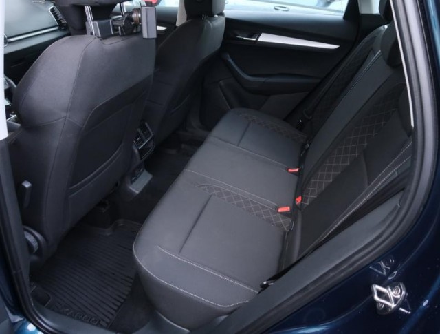 Škoda Karoq  1.5 TSI Ambition