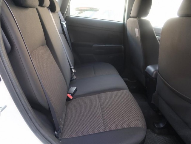 Mitsubishi ASX  1.6 MIVEC 