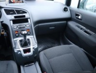 Peugeot 5008  1.6 HDi 