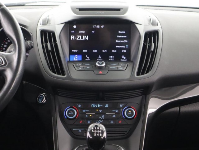 Ford Kuga  1.5 EcoBoost Titanium