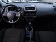 Mitsubishi ASX  1.6 MIVEC 
