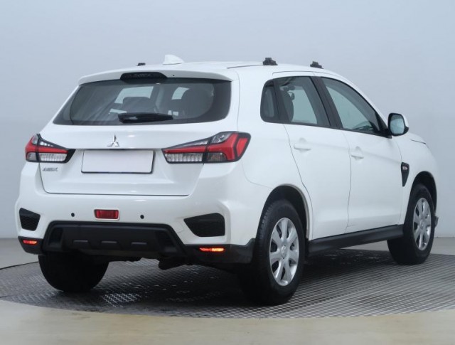 Mitsubishi ASX  2.0 MIVEC 