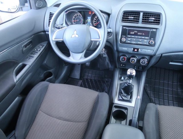 Mitsubishi ASX  2.0 MIVEC 