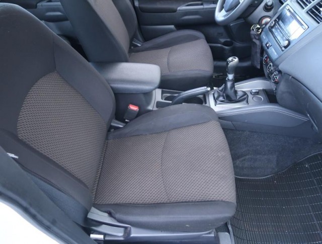 Mitsubishi ASX  2.0 MIVEC 