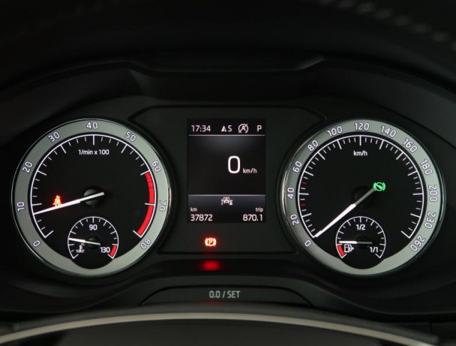 Škoda Karoq  1.5 TSI Style