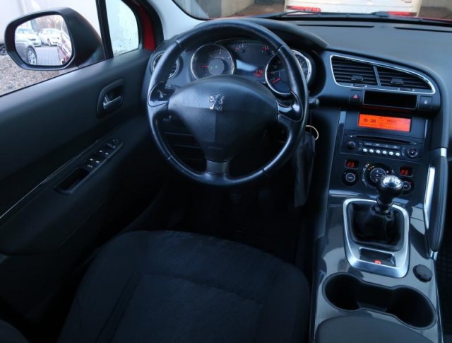 Peugeot 3008  1.6 HDi 