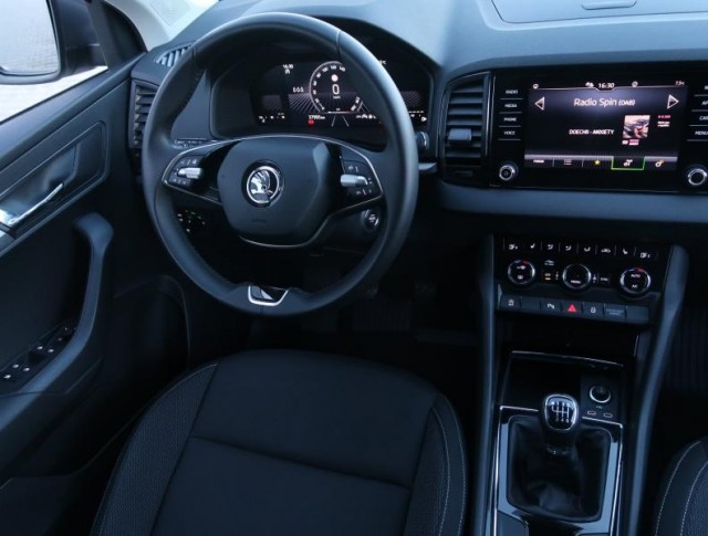 Škoda Karoq  1.5 TSI Fresh