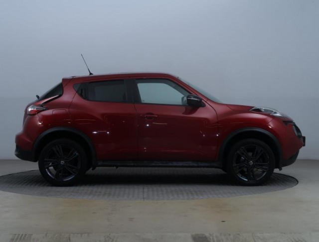 Nissan Juke  1.6 i 
