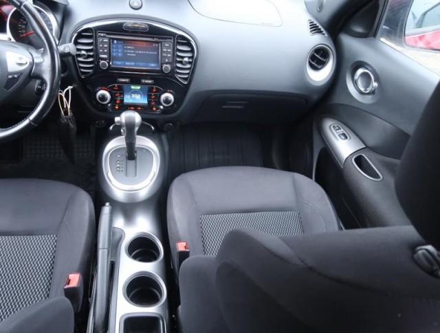 Nissan Juke  1.6 i 