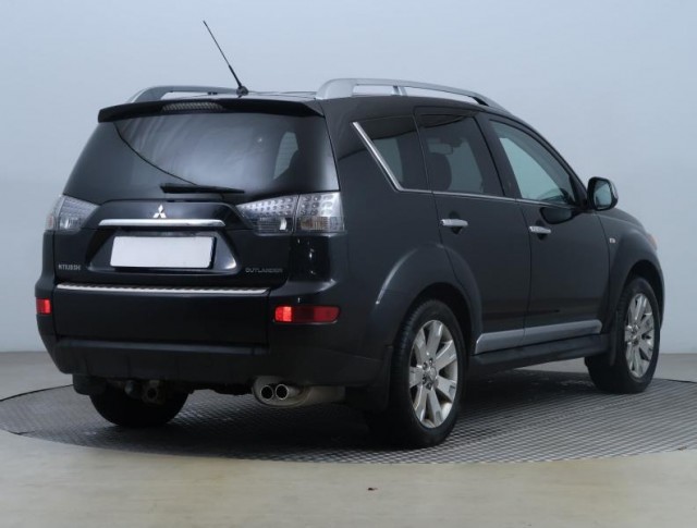 Mitsubishi Outlander  2.2 DI-D 