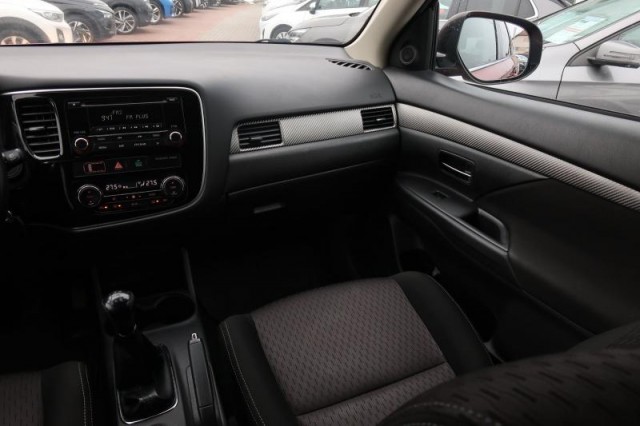 Mitsubishi Outlander  2.0 