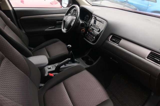 Mitsubishi Outlander  2.0 