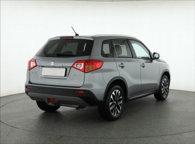 Suzuki Vitara  1.6 VVT Elegance