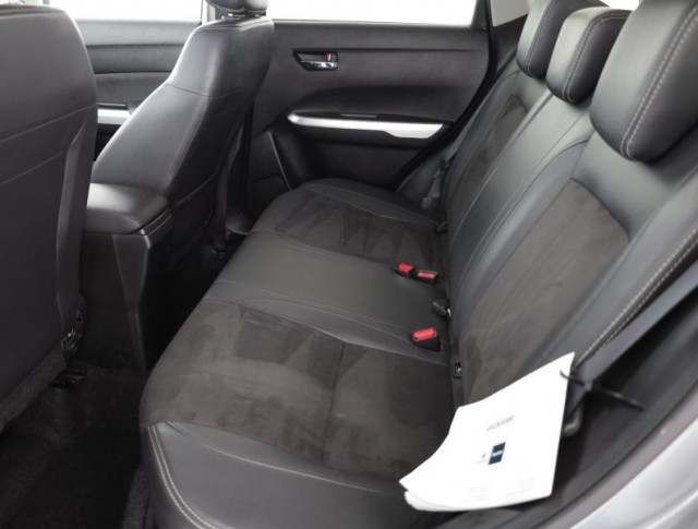 Suzuki Vitara  1.6 VVT Elegance