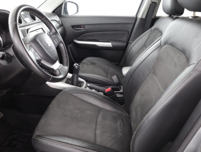 Suzuki Vitara  1.6 VVT Elegance