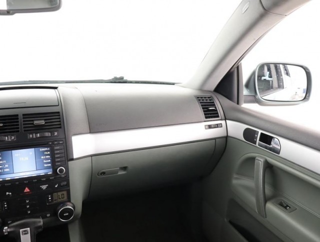 Volkswagen Touareg  2.5 R5 TDI 