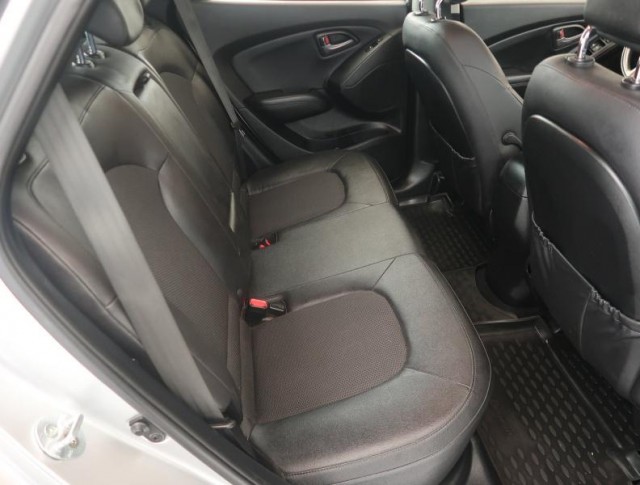 Hyundai ix35  2.0 CRDi 