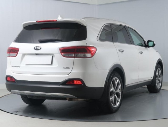 Kia Sorento  2.2 CRDi 