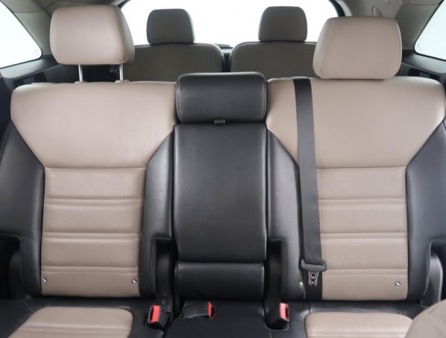 Kia Sorento  2.2 CRDi 