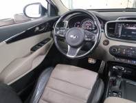 Kia Sorento  2.2 CRDi 