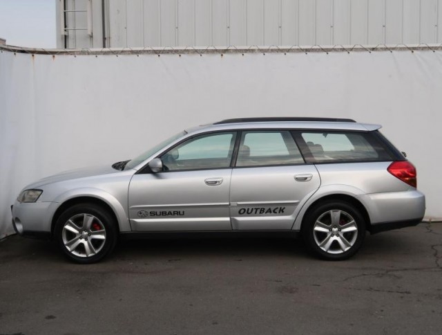 Subaru Outback  2.5 i 