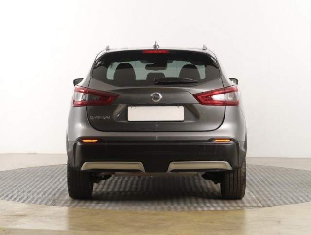 Nissan Qashqai  1.3 DIG-T 