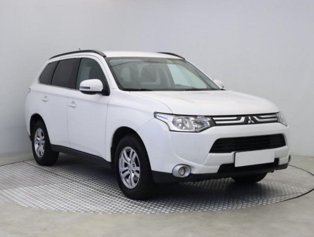 Mitsubishi Outlander  2.2 DI-D 