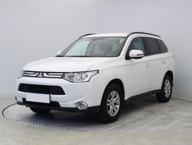Mitsubishi Outlander  2.2 DI-D 