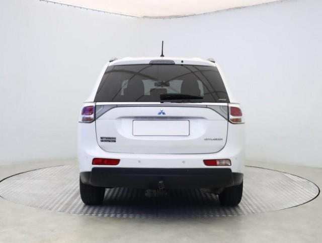 Mitsubishi Outlander  2.2 DI-D 