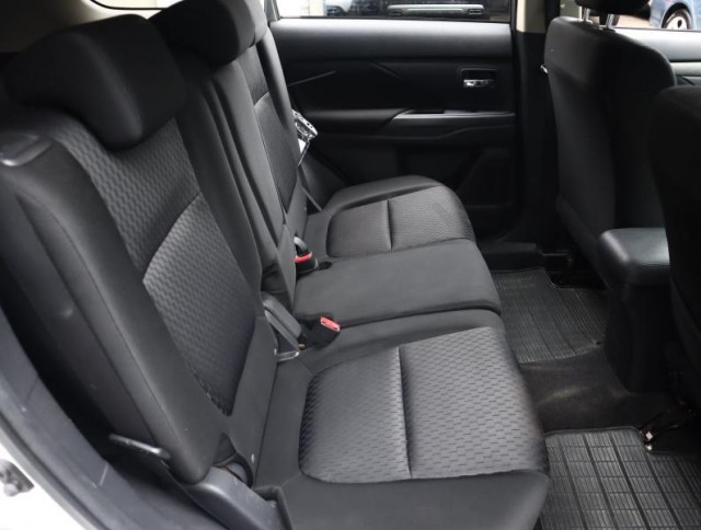 Mitsubishi Outlander  2.2 DI-D 