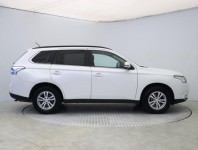 Mitsubishi Outlander  2.2 DI-D 