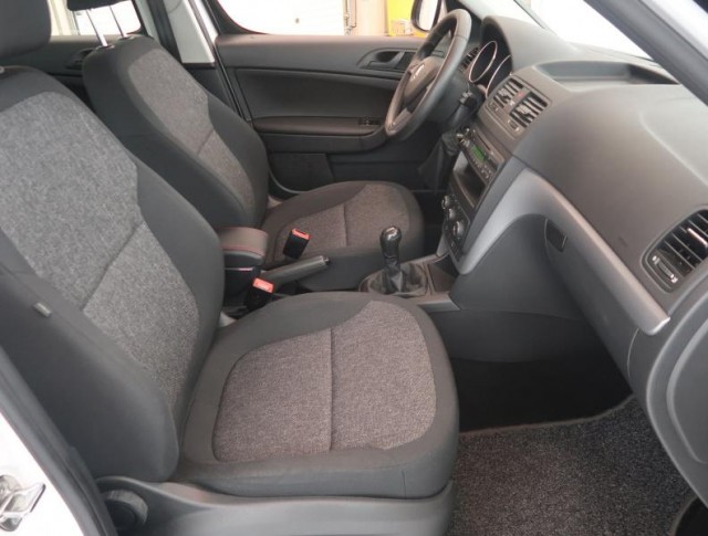 Škoda Yeti  1.2 TSI Active