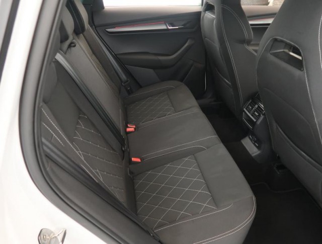 Škoda Karoq  1.5 TSI Sportline