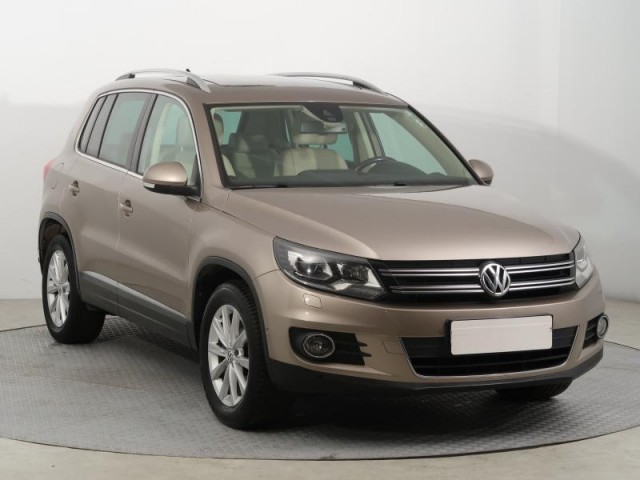 Volkswagen Tiguan  2.0 TSI Sport