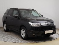 Mitsubishi Outlander  2.2 DI-D Instyle