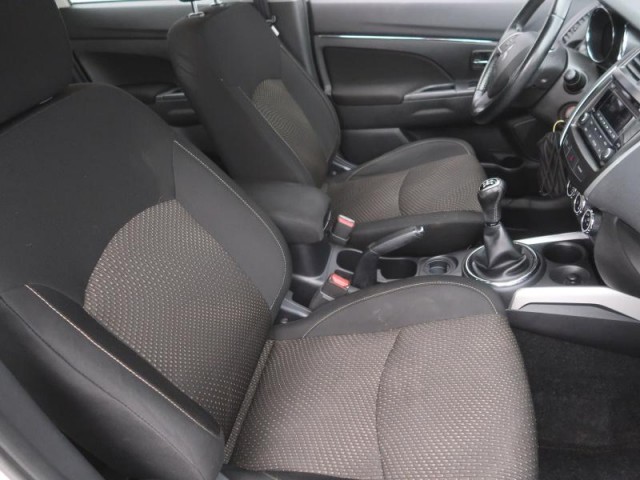 Mitsubishi ASX  1.6 MIVEC 