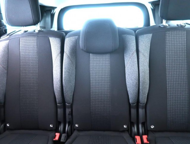 Peugeot 5008  PureTech 130 Active Pack