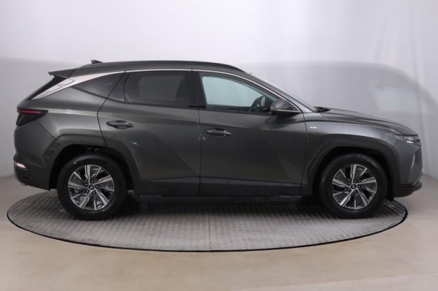 Hyundai Tucson  1.6 T-GDI 48V MHEV Smart