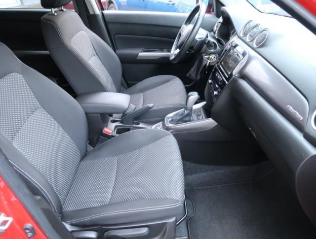 Suzuki Vitara  1.0 BoosterJet 